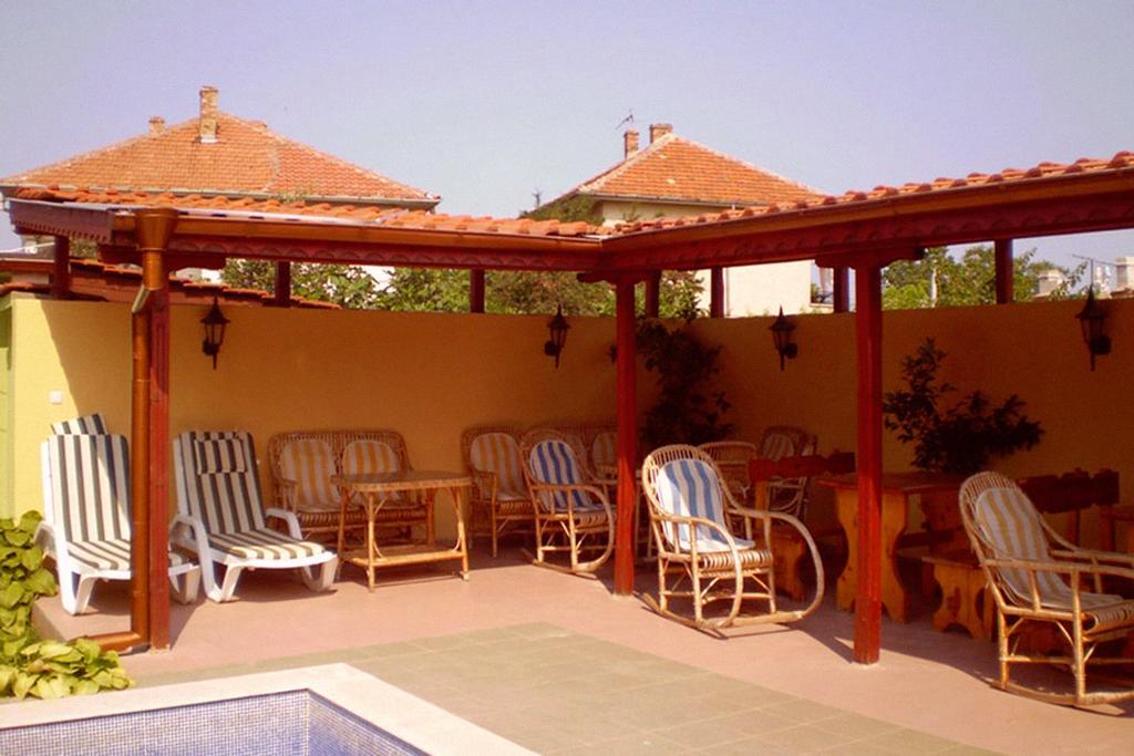Guest House Yavorov Chernomorets Exterior foto